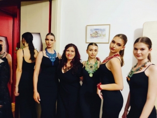 Backstage cu modelele din prezentarea colectiei Technology - iun 2023 Oradea