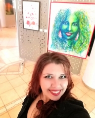 Expo RED 2024 - Doamna cu cercei rosii selfie Expo RED 2024 - Doamna cu cercei rosii selfie