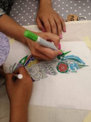 Atelier pictura pe plase, mama-fiica Atelier pictura pe plase, mama-fiica